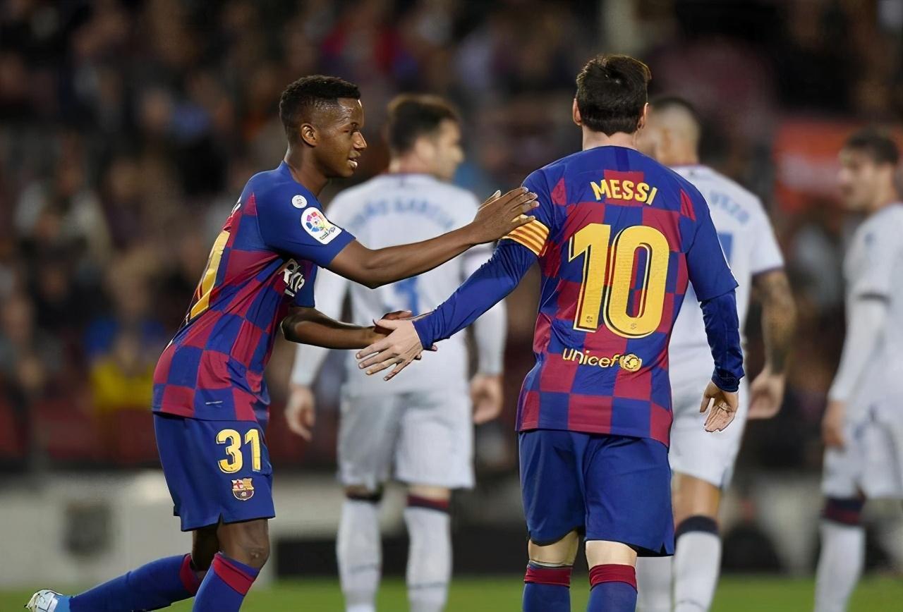 ewc竞猜平台 -包含里程碑夜！本菲卡调整名单，英超国际比赛日刷纪录，质疑声仍在，训练强度明显提升的词条